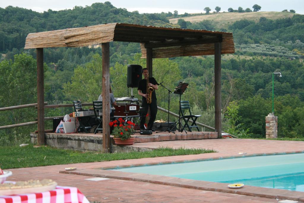 Agriturismo San Lorenzo Della Rabatta Cenerente Exteriör bild